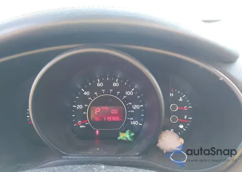 2016 Kia Soul ! z USA, uszkodzony, nr VIN KNDJX3A5XG7312596